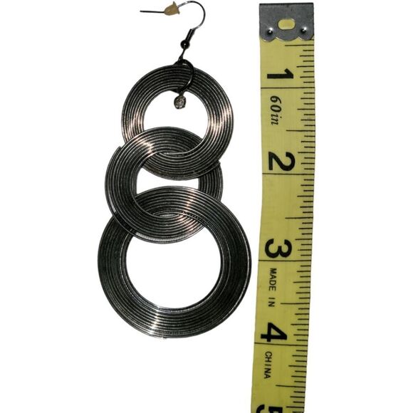 Retro 80's Silver wired circles hook earrings - Picture 4 of 5